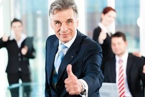 Kzenon/Shutterstock.com geschäftlich, Chef, Geschäftsmann, Mitarbeiter